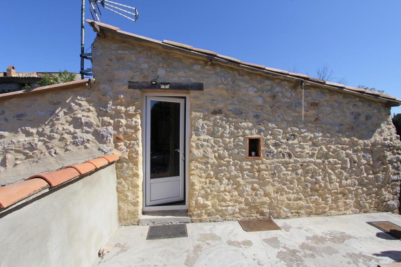 Studio Gard calme et nature Russan Extérieur photo