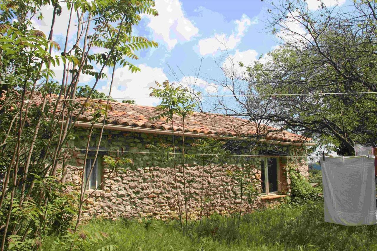 Studio Gard calme et nature Russan Extérieur photo