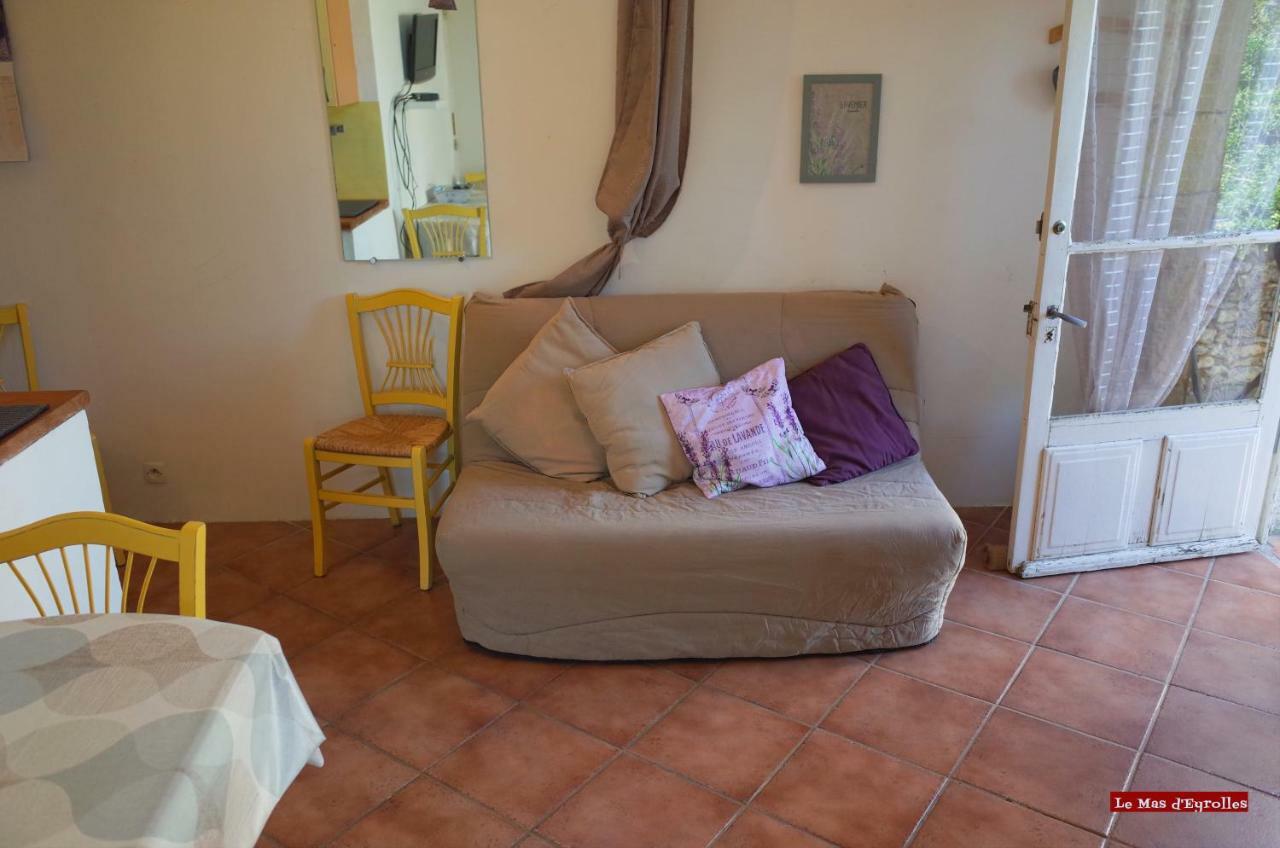 Studio Gard calme et nature Russan Extérieur photo
