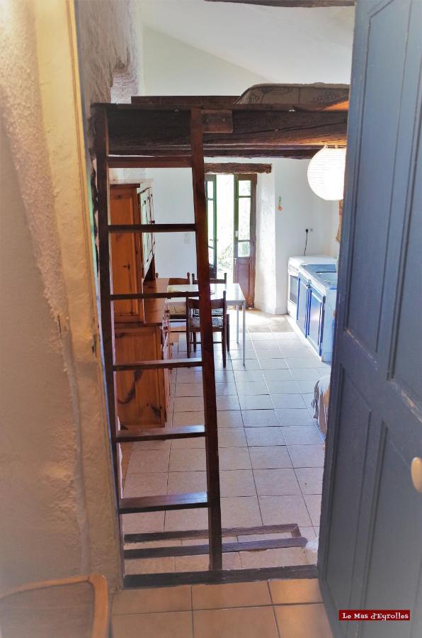 Studio Gard calme et nature Russan Extérieur photo